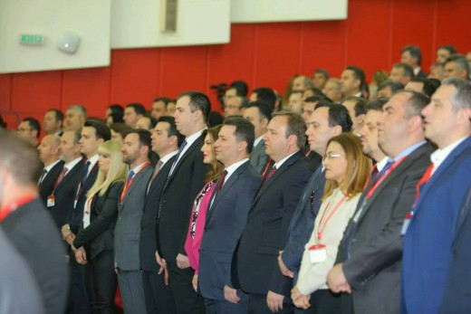 ΠΓΔΜ:О 40χρονος Χ. Μίτσκοσκι διάδοχος του Γκρουέφσκι στο εθνικιστικό κόμμα VMRO