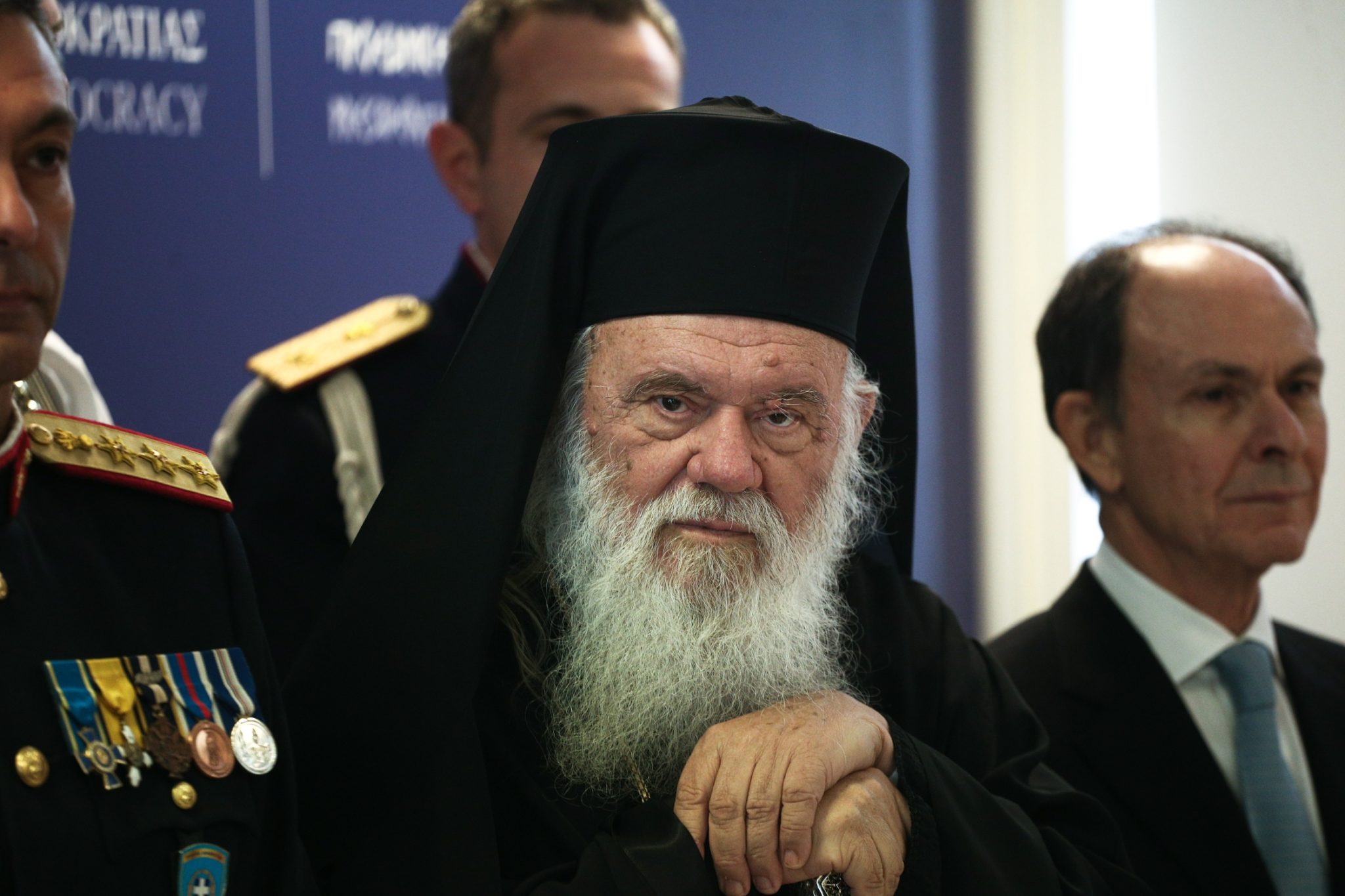 Ιερωνύμος: «Δεν χρειάζονται συλλαλητήρια και φωνές»