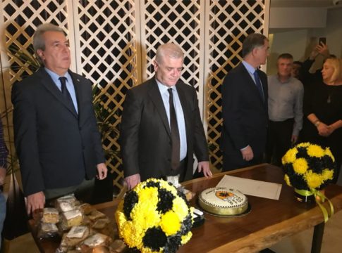 Mελισσανίδης : «Να μείνουμε οικογένεια, εμείς θα πανηγυρίσουμε στο τέλος»