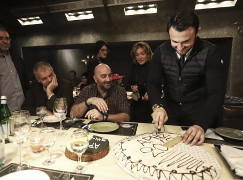 Άρης : Το φλουρί ο Κάσσος και μήνυμα Καρυπίδη: «Ενωμένοι παρά τα εμπόδια που μας βάζουν»