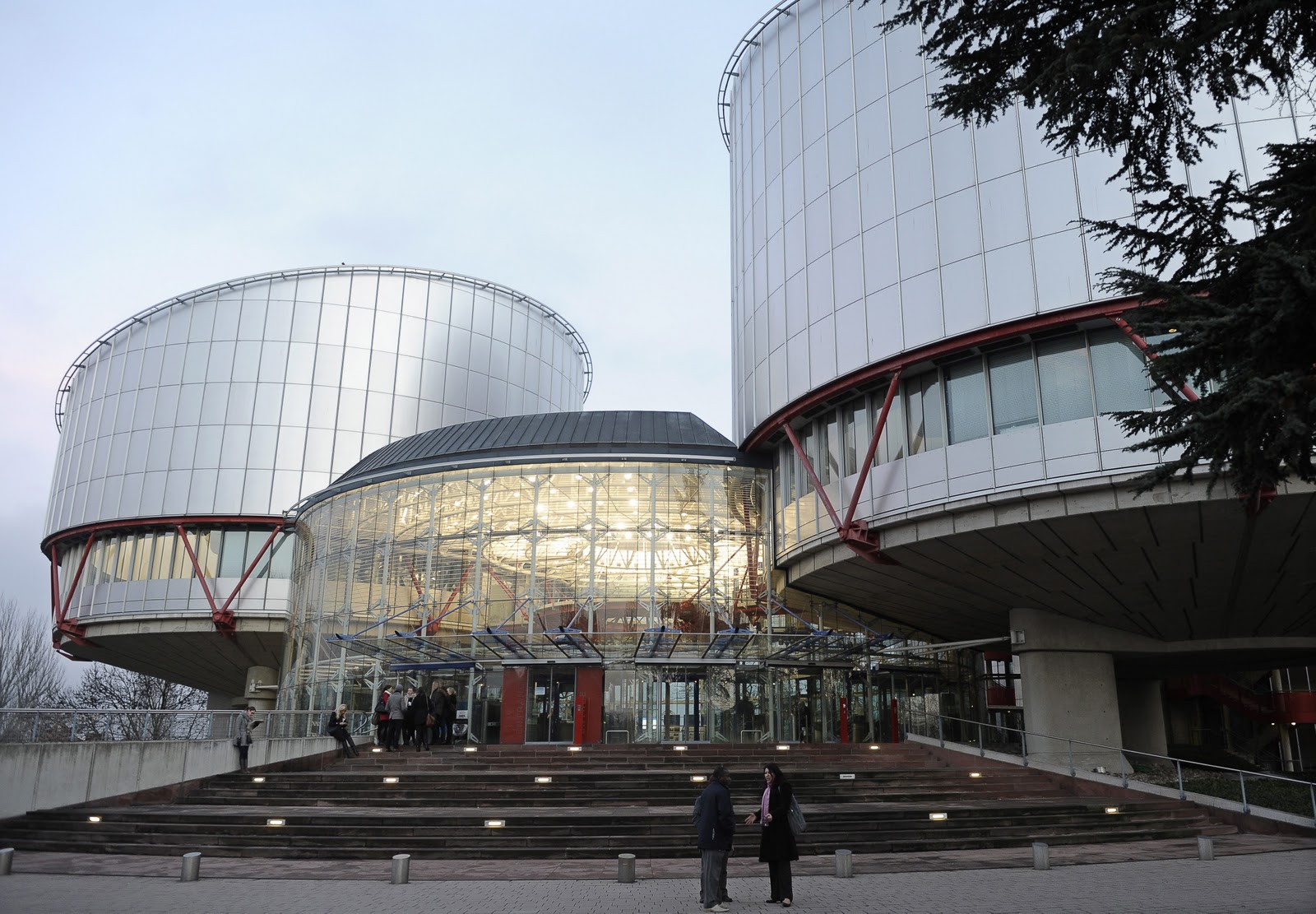 Ετήσια Έκθεση της Επιτροπής Ανθρωπίνων Δικαιωμάτων και η Έκθεση του Δικαστηρίου Ανθρωπίνων Δικαιωμάτων