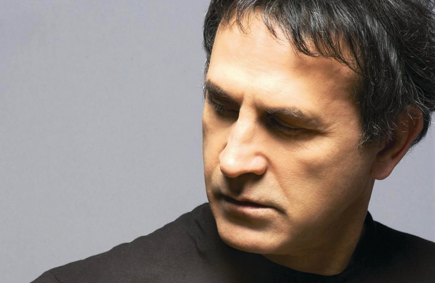Λύπη για τον θάνατο του Τζίμη Πανούση εξέφρασε ο Γιώργος Νταλάρας