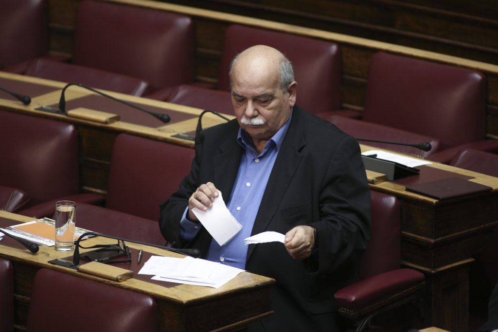 «Όχι, όχι, όχι» Βούτση σε δημοψήφισμα για το Σκοπιανό