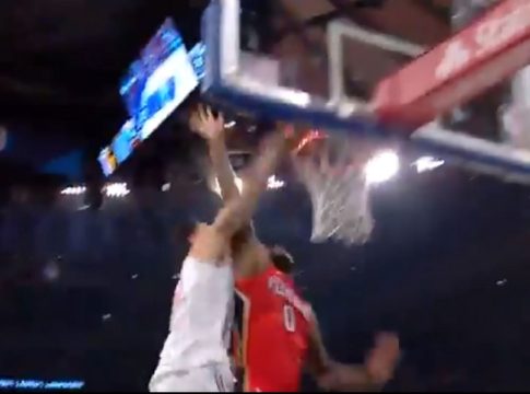 NBA : Ο Καντέρ έκανε poster τον Κάζινς! (vid)