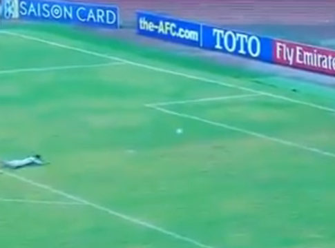 ΕΠΙΚΗ γκάφα τερματοφύλακα της B.Κορέας (vid)