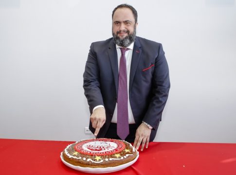 Μαρινάκης : «Όλοι μαζί, ως οικογένεια, για το πρωτάθλημα»