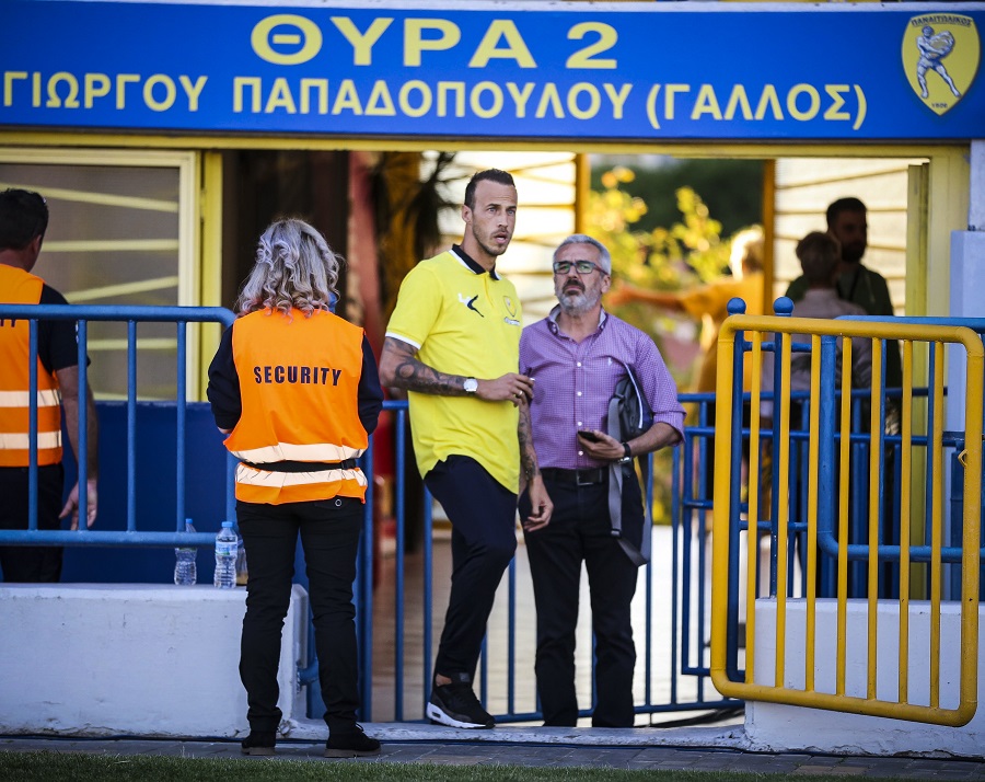 Παναιτωλικός : Διαζύγιο με Μόρα