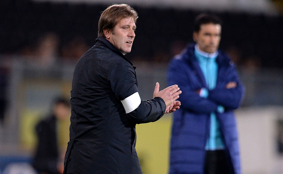 Οι επαφές Ολυμπιακού – Γκιμαράες για τον Πέδρο Μαρτίνς