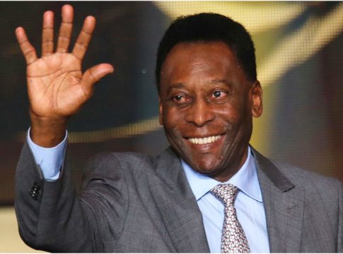 Εκπρόσωπος Πελέ : «Όλα καλά με την υγεία του»