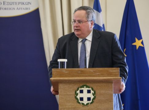 Koτζιάς για ΠΓΔΜ: Διαπραγματευόμαστε μία σύνθετη ονομασία