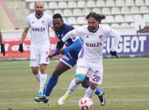 «Πιστόλι» στον Τάτο