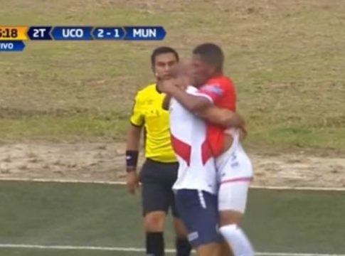 Απίστευτο ξύλο στο Περού (vid)