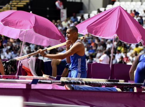 Καραλής : Νέα πτήση με 5,71 μ. στην Πράγα