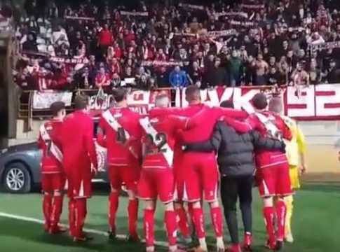 Οι παίκτες της Ράγιο οργάνωσαν το σύνθημα στη κερκίδα (vid)