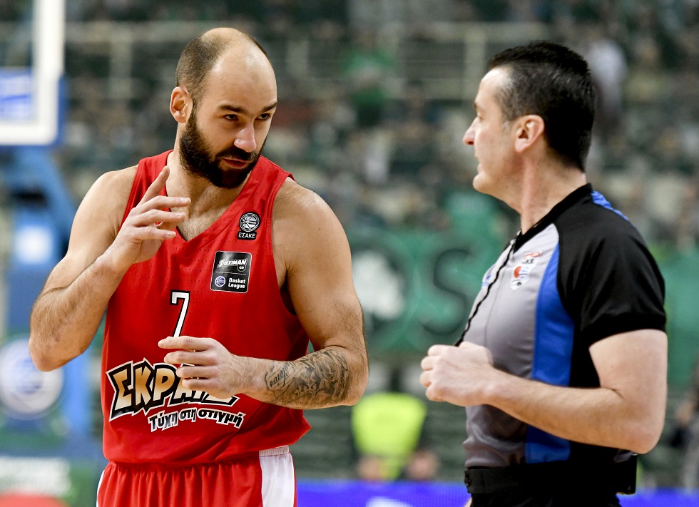 Ζητάει την παρέμβαση Βασιλειάδη ο Ολυμπιακός