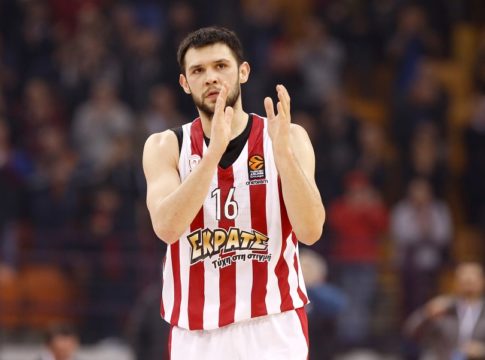 TOP 10 : Πέταξε ο Παπανικολάου
