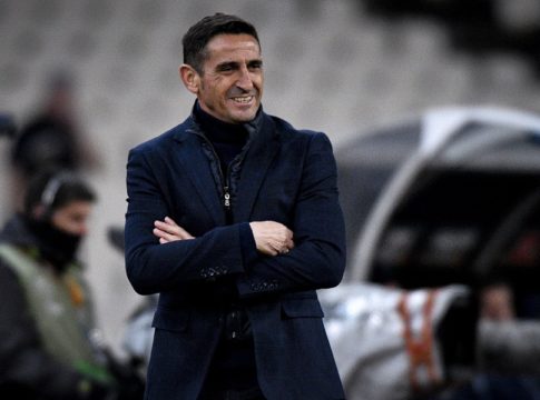 Χιμένεθ : «Με αυτόν τον κόσμο και την Κυριακή»