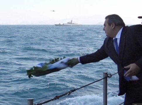 Πόλεμος για τις σέλφι του Καμμένου; Όχι, ευχαριστώ.