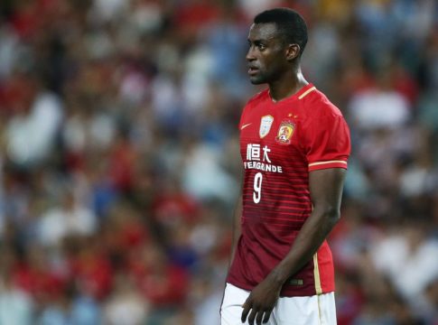 Τζάκσον Μαρτίνες : Ξεκίνησε να ψάχνει ομάδα στην Ευρώπη