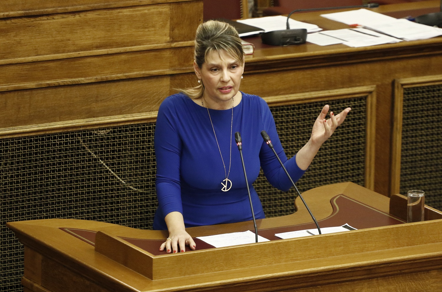 Παπακώστα: Πρέπει να παραιτηθούν όσοι αναφέρονται στη δικογραφία της Novartis