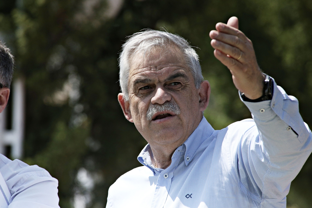 Άλλες 4 απειλητικές επιστολές έχουν σταλεί σε υπουργούς και βουλευτές