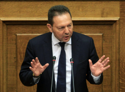 Στη βουλή δικογραφία για υπόθεση του Γιάννη Στουρνάρα