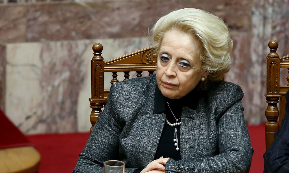 Β. Θάνου: Μη νόμιμο το αίτημα για αφαίρεση της δικογραφίας της Novartis από τον ανακριτή διαφθοράς