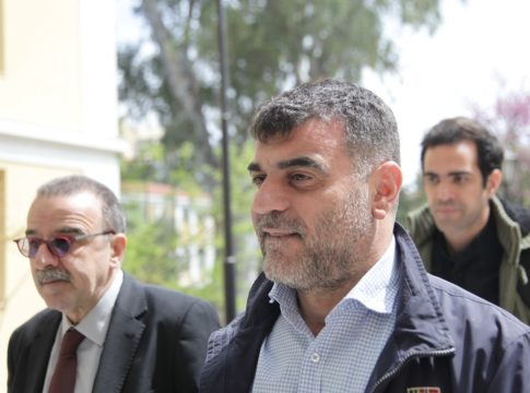 Συνέλαβαν τον Κ. Βαξεβάνη μετά τη μήνυση Σαμαρά