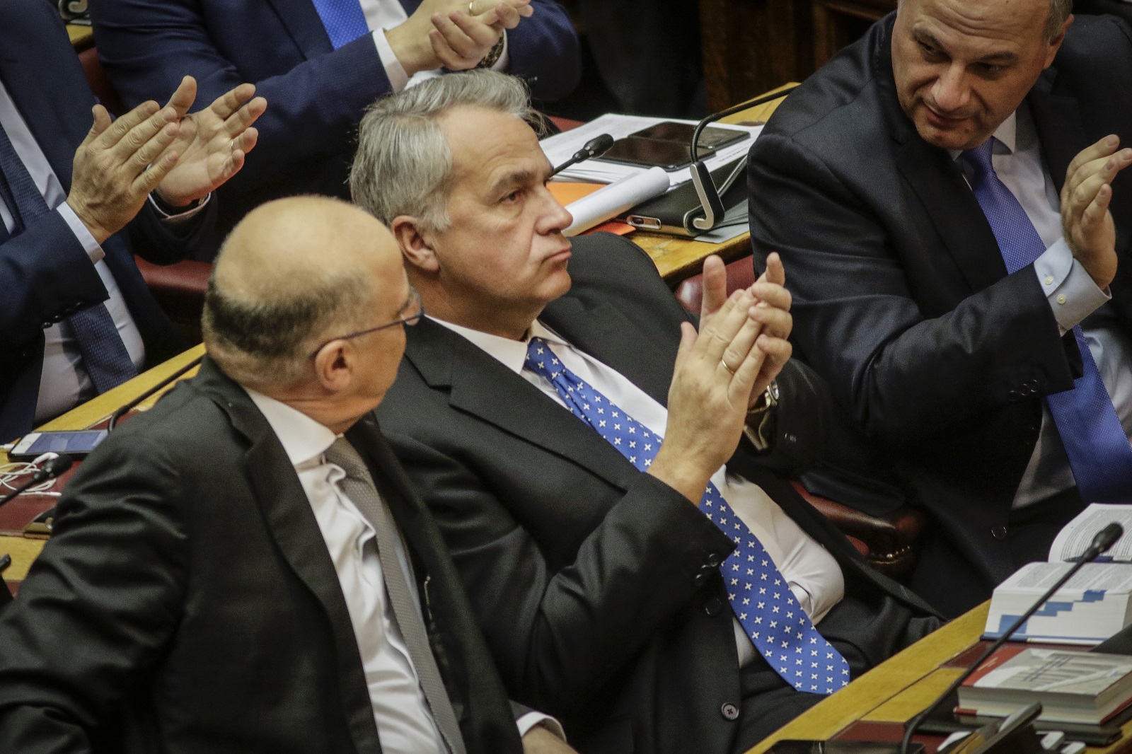Παρασκευόπουλος: Εξετάζουμε την ατομική ευθύνη – Βορίδης: Σκευωρία με κουκουλοφόρους μάρτυρες