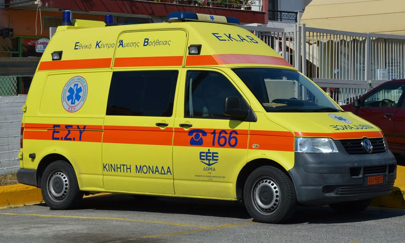Τούμπα: Πτώση άνδρα από τρίτο όροφο οικοδομής