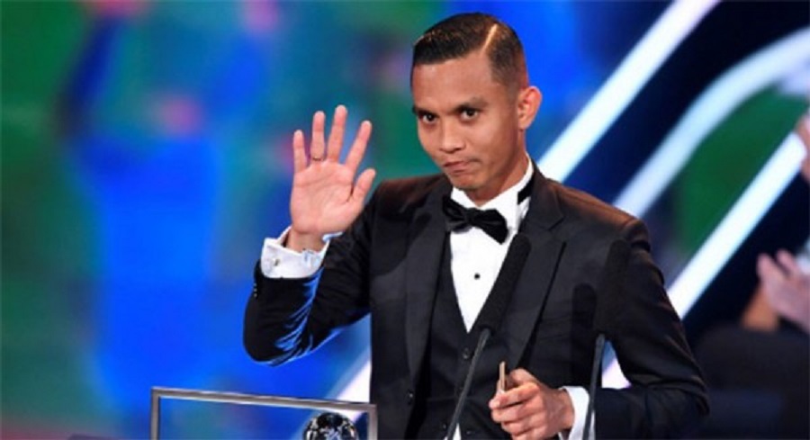 Θυμηθείτε το καλύτερο γκολ για το 2016! (pic, vid)