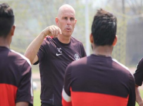 Ο Στιβ Κωνσταντινίδης ανανέωσε με την Ινδία