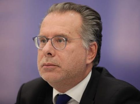 Κουμουτσάκος: Αδιανόητες οι δηλώσεις Σγουρίδη