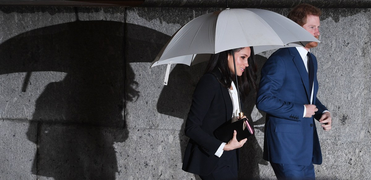 Η Μέγκαν Μαρκλ απόψε γοητεύει τους Βρετανούς με Αλεξάντερ ΜακΚουίν