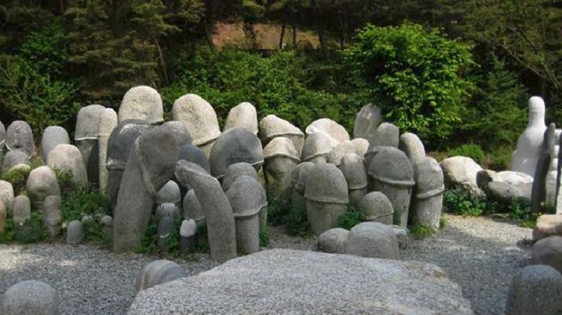Αυξήθηκαν οι επισκέπτες στο πάρκο φαλλών στη Ν. Κορέα λόγω Ο.Α.
