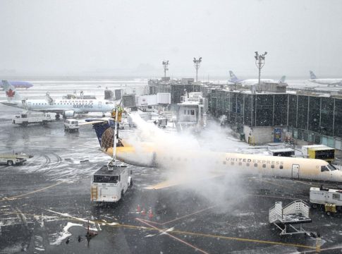 Περισσότερες από 1.250 πτήσεις ακυρώθηκαν στις ΗΠΑ λόγω κακοκαιρίας