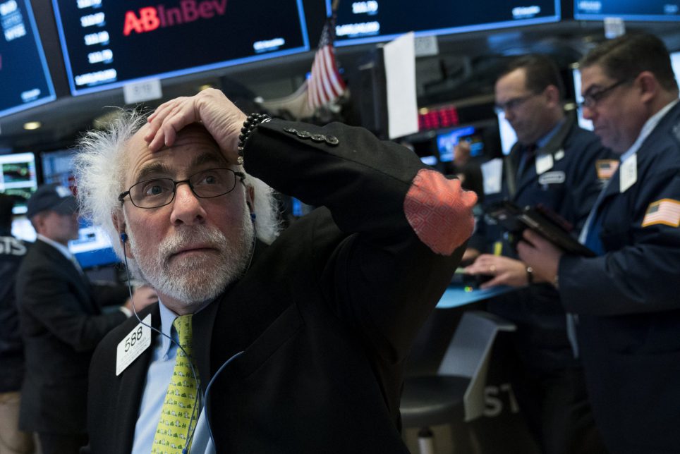 Σε χαμηλό 7ετίας η Wall Street – Βουτιά και στα ασιατικά χρηματιστήρια