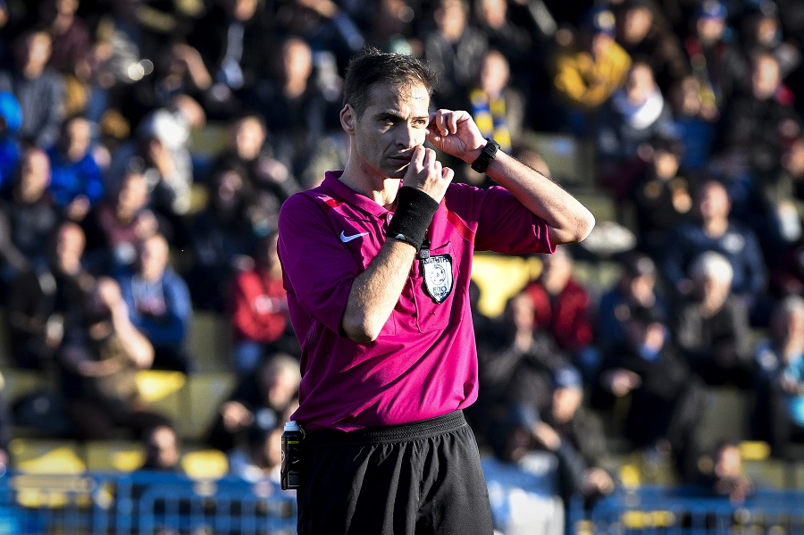 Ο Θάνος σφυρίζει το ντέρμπι ΑΕΚ – Παναθηναϊκός