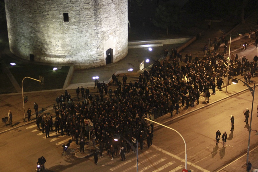 Ρίχνει ο ΠΑΟΚ κυβέρνηση;