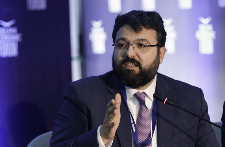 Βασιλειάδης : «Oύτε βήμα πίσω, ακόμη κι αν αυτό σημαίνει Grexit»