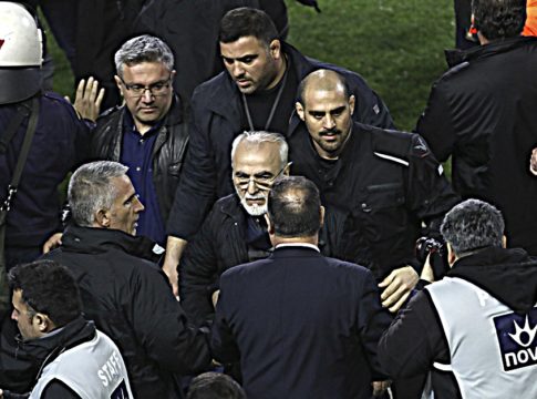 Η τρέλα του Ιβάν που βαφτίστηκε, στην κολυμπήθρα ΠΑΟΚ