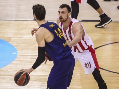 Μιλουτίνοφ : «Παίξαμε χωρίς νεύρο, σημαίνει πολλά η στήριξη του κόσμου»