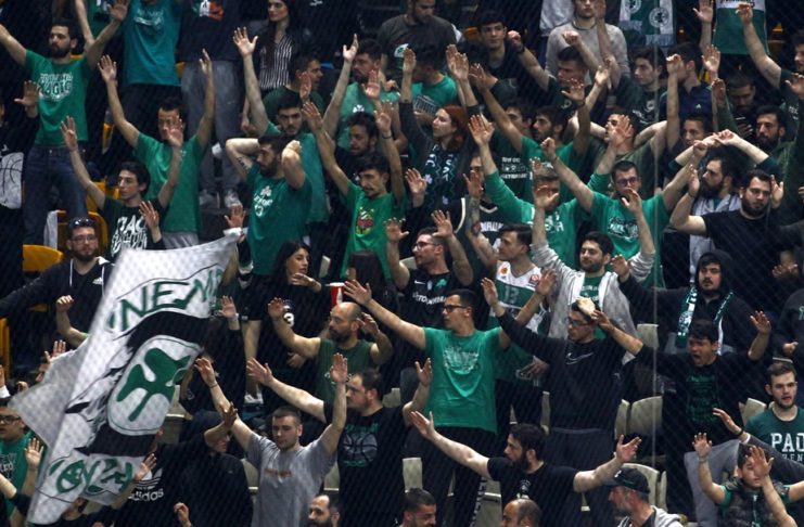 Πανό κατά του Καπράλου στις εξέδρες του ΟΑΚΑ (pic)