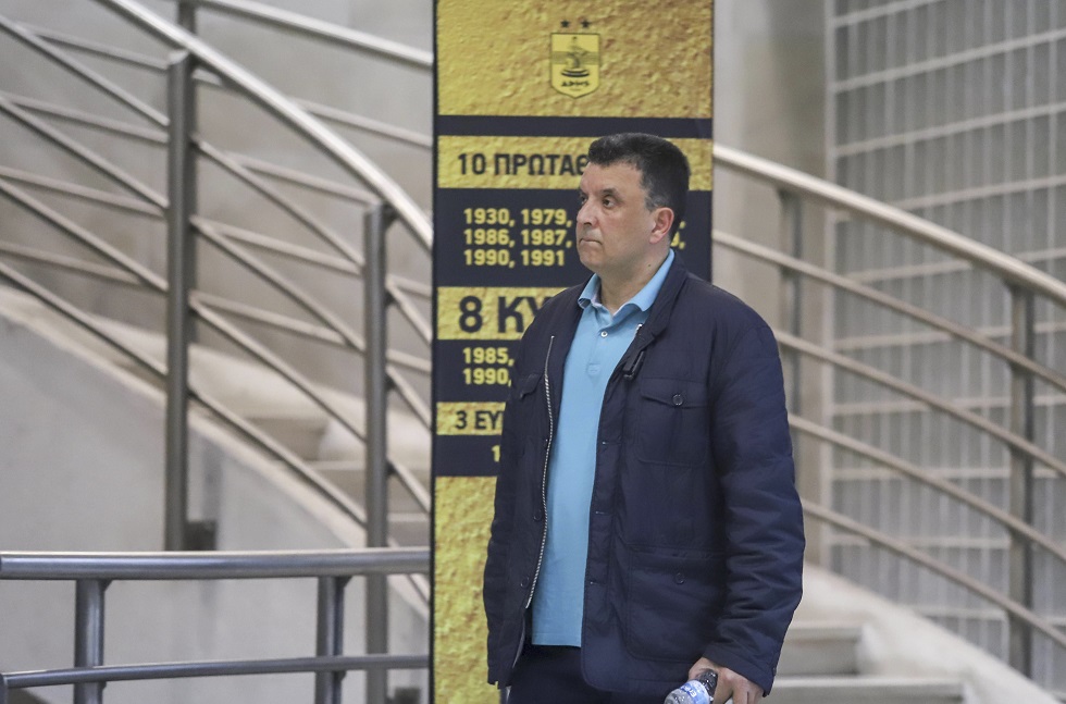 Αγγέλου : «Τα λίγα λόγια ζάχαρη και τα καθόλου μέλι»