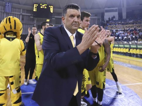 Αγγέλου : «Εγώ οφείλω στον Άρη»