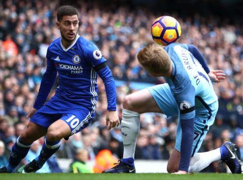 Αζάρ : «Ο Ντε Μπρόινε είναι απλά μαγεία»