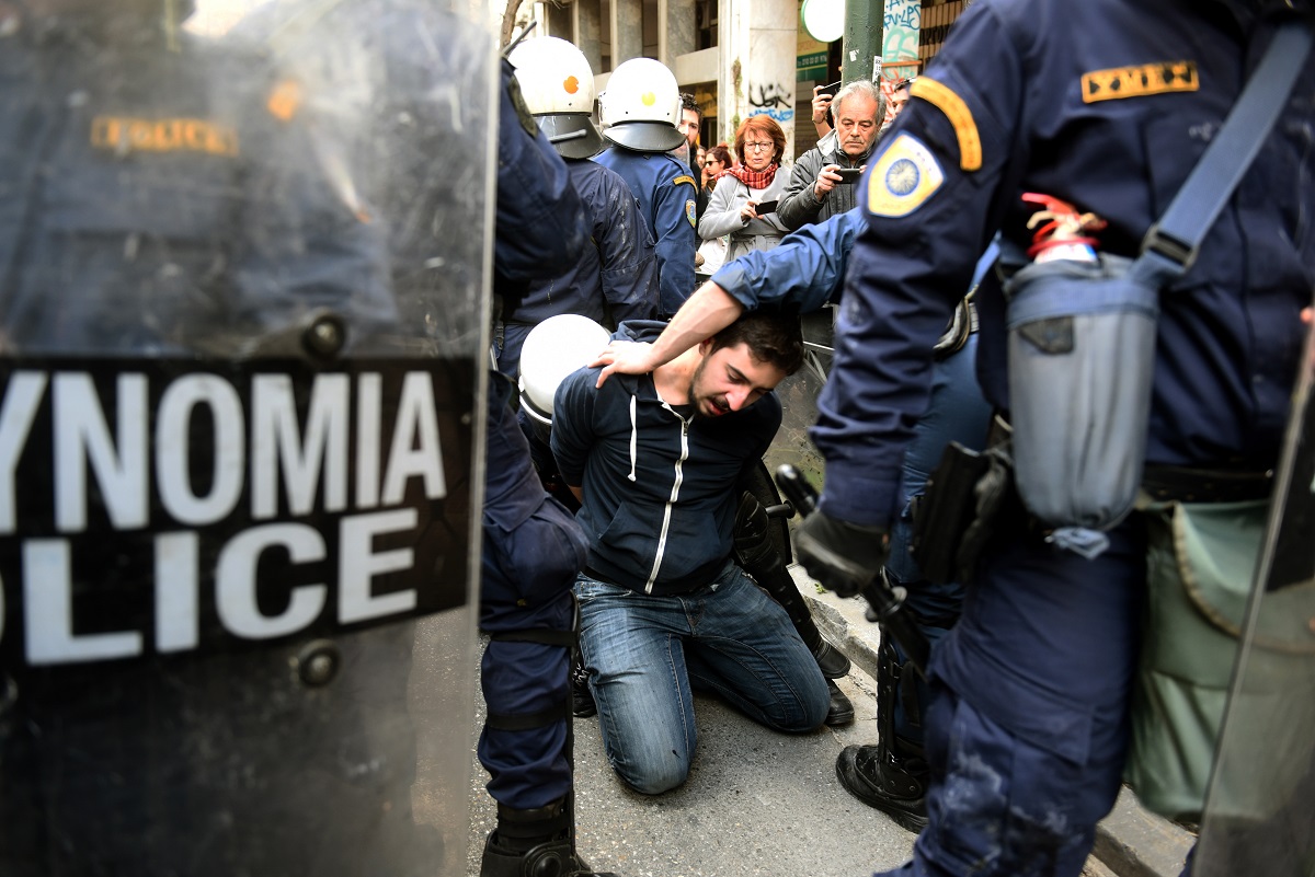 «53»: Προστατέψτε την πρώτη κατοικία, όχι άλλη βία από τα ΜΑΤ