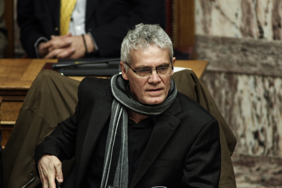 Τσιρώνης: Σε 30 μέρες επανέρχεται διορθωμένο το νομοσχέδιο για τα ζώα συντροφιάς