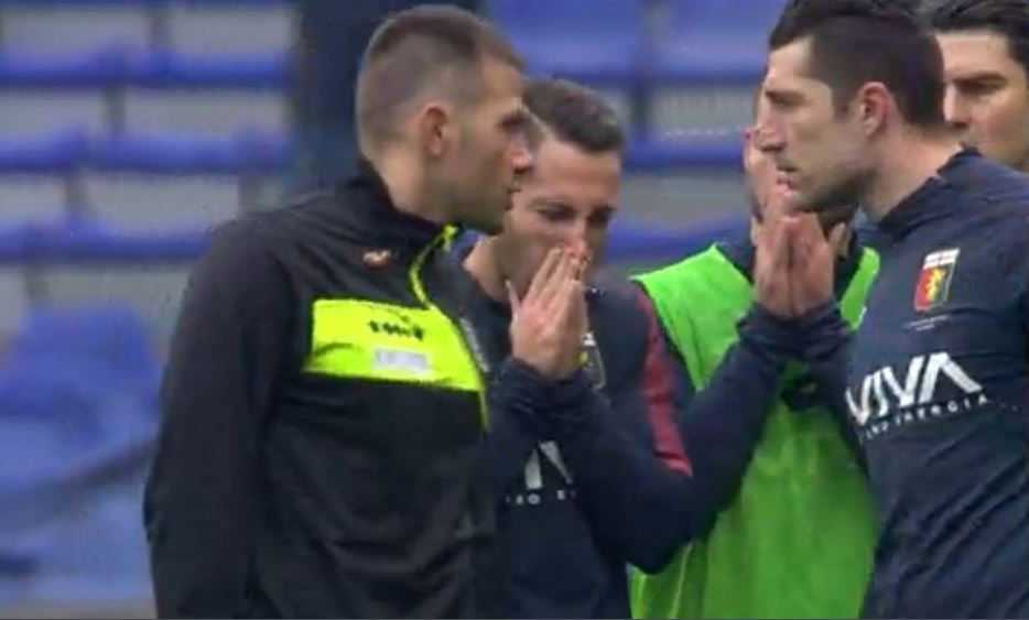 Τζένοα – Κάλιαρι : Αναβολή στο ματς, έβαλαν τα κλάματα όλοι για τον Αστόρι