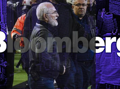 Χάκερς «χτύπησαν» το Bloomberg